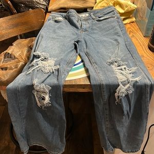 90s inspired distress jeans